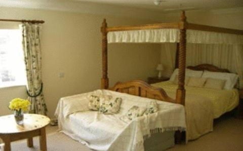 Mannings Heath Hotel Хоршъм Стая снимка